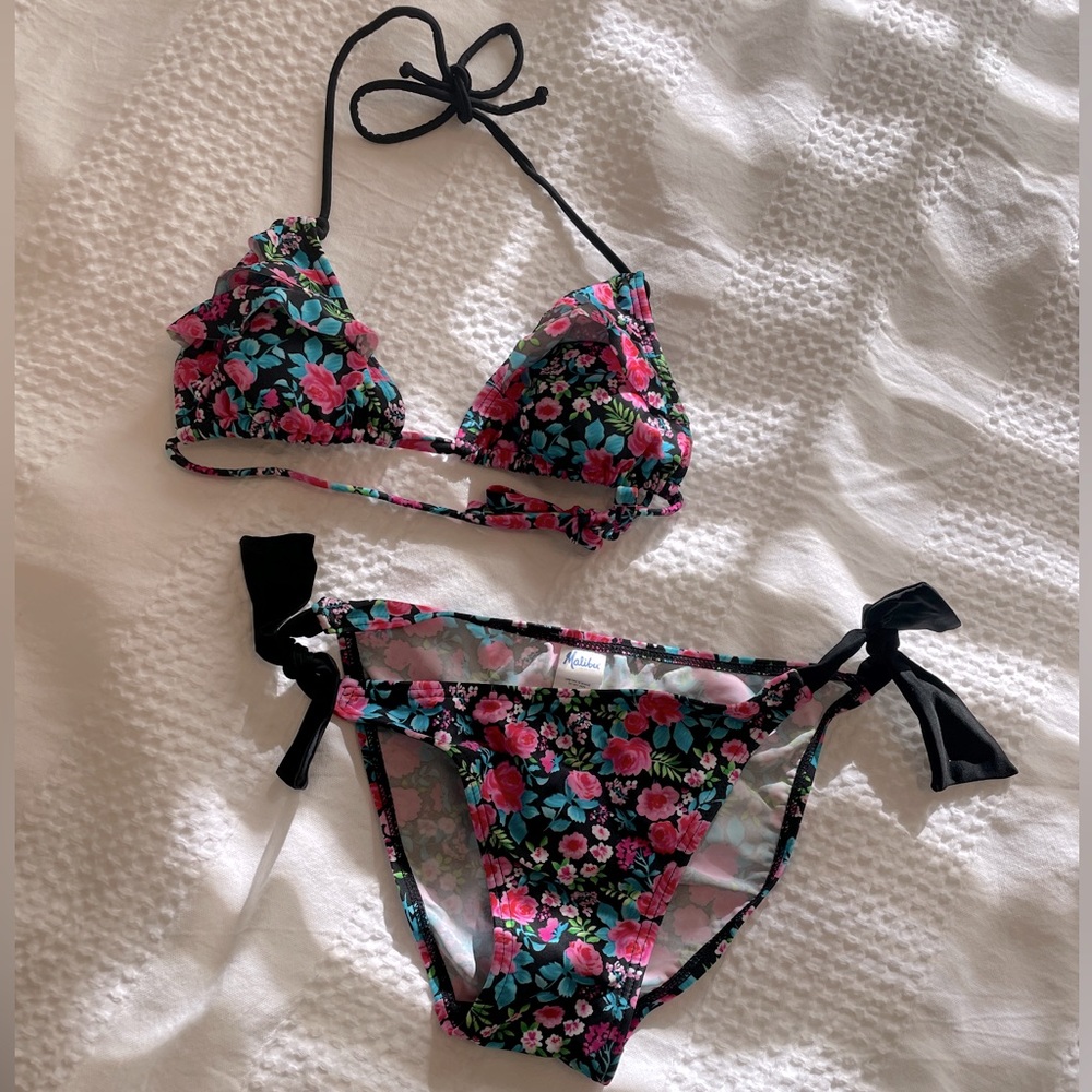 Floral bikini